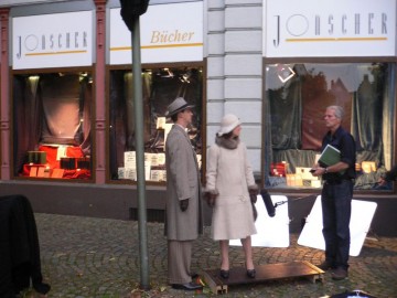 Vor der Buchhandlung Vor der Buchhandlung